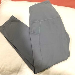 Lululemon Align crops with pockets